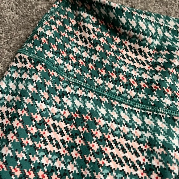 PowerHold Leggings | Fabletics - Picture 2 of 3